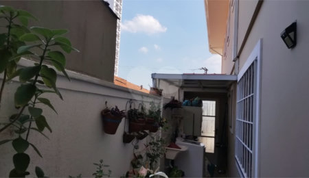 Sobrado à venda com 3 suítes em Ferreira, São Paulo, SP