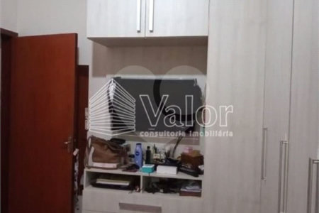 Casa Térrea com 2 dormitórios, sendo 1 suíte.