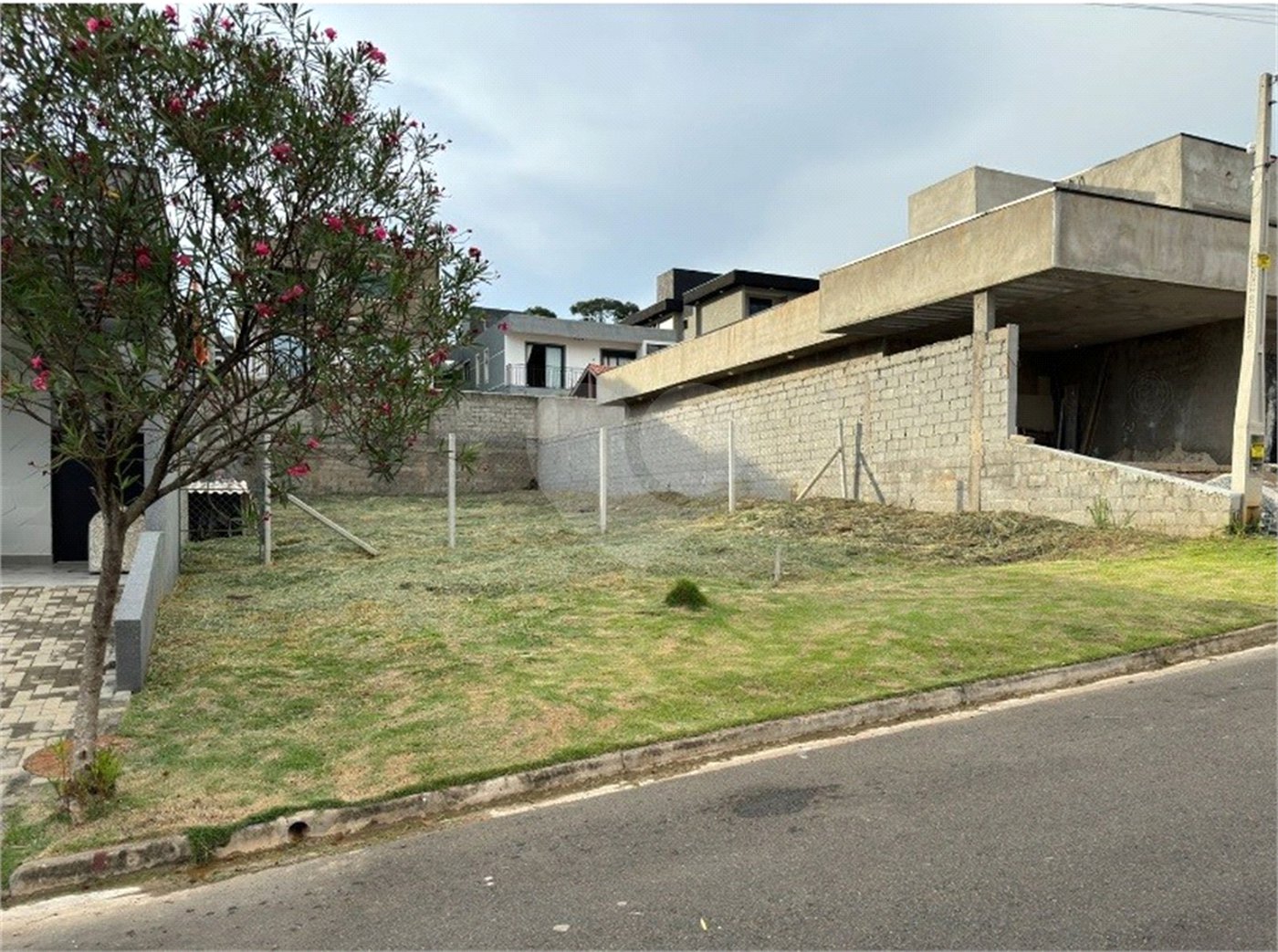 Terreno à venda no condomínio Buona Vita Atibaia I, Atibaia - SP