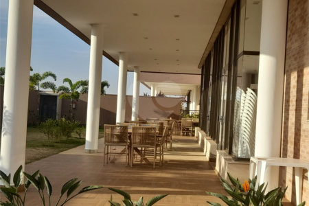 Casa Nova à Venda no Condomínio Villeneuve, São Carlos