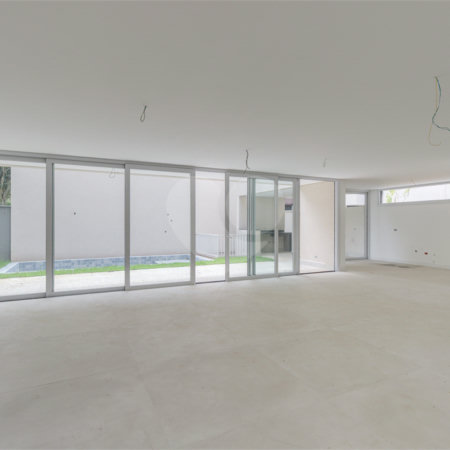 Casa à venda com 4 suítes no condomínio Garda, São Paulo - SP