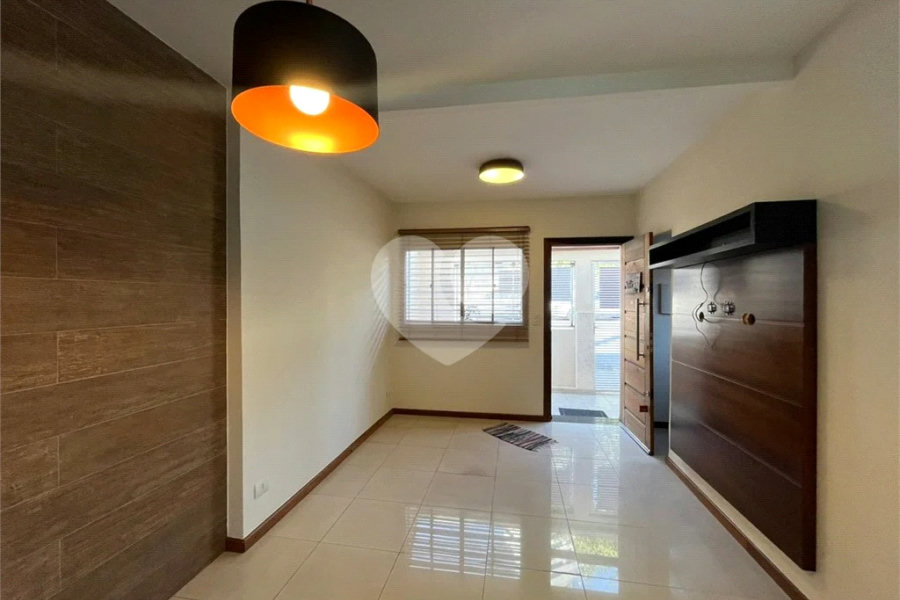 Casa à venda com 4 quartos, sendo 1 suíte, em Jardim França, São Paulo, SP
