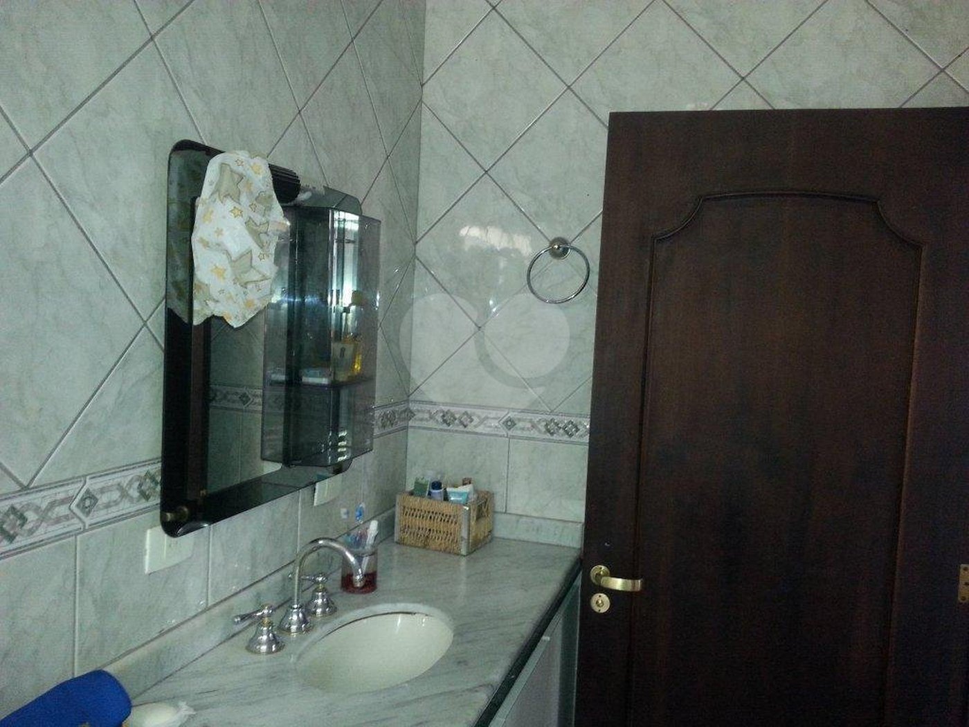 Sobrado à venda ou para alugar com 4 quartos, sendo 1 suíte, em Parada Inglesa, São Paulo, SP