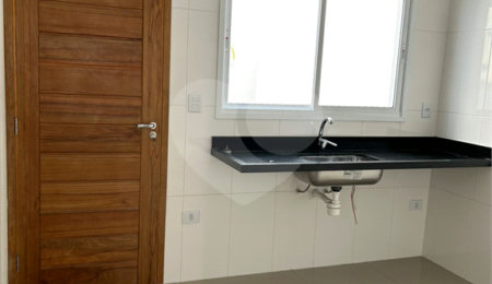 Casa à venda com 3 quartos, sendo 1 suíte, em Jardim Cidália, São Paulo, SP