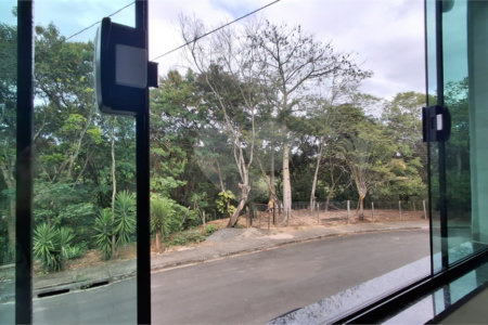 Casa à venda com 2 quartos, sendo 1 suíte, em Jardim Portal do Itavuvu, Sorocaba, SP