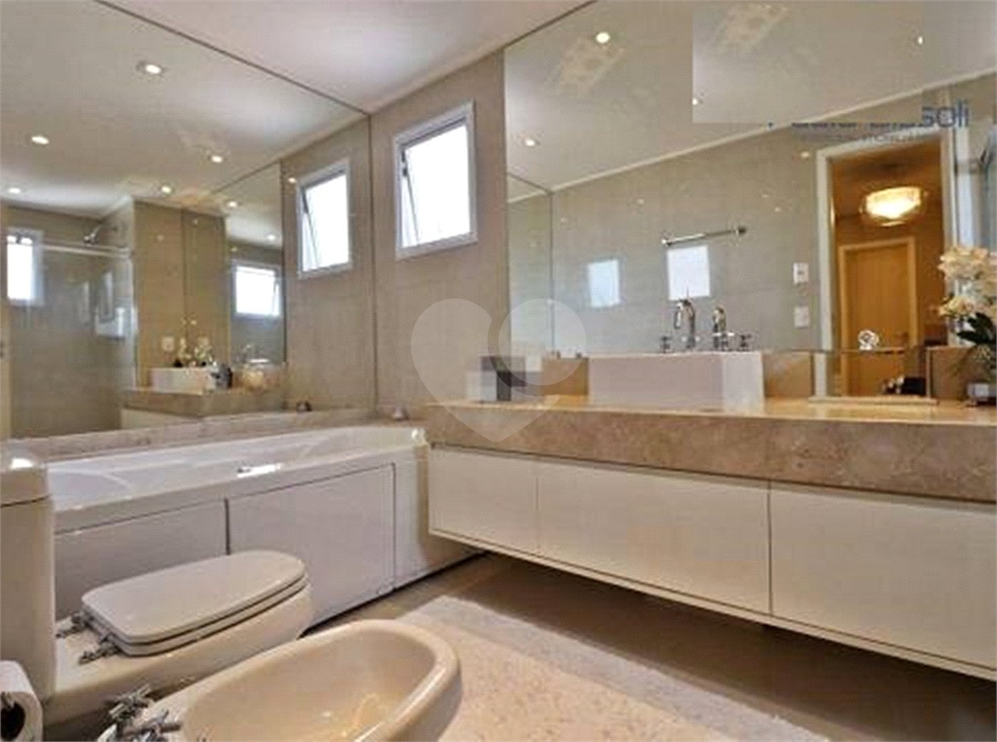 Apartamento à venda ou para alugar com 4 suítes em Santa Teresinha, São Paulo, SP