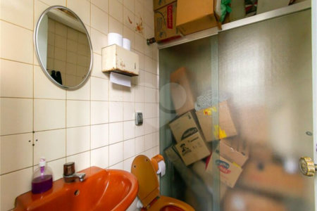 Casa à venda com 8 quartos, sendo 2 suítes, em Indianópolis, São Paulo, SP