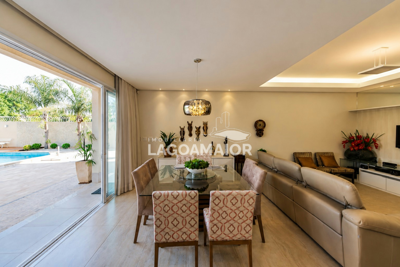 Casa à venda com 3 suítes em Jardim Novo Aeroporto, Três Lagoas, MS