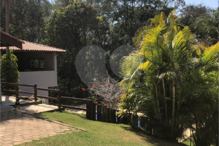 Chácara à venda com 6 quartos, sendo 2 suítes, em Jardim Brogotá, Atibaia, SP