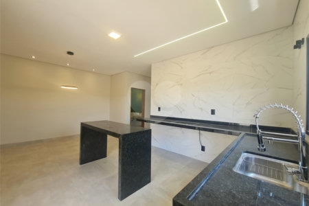 Casa à venda com 3 quartos, sendo 2 suítes, no condomínio Reserva Ipanema I, Sorocaba - SP