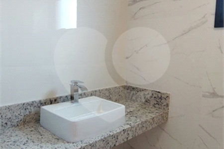 Casa à venda com 3 suítes no condomínio Parque Imperador, Bragança Paulista - SP