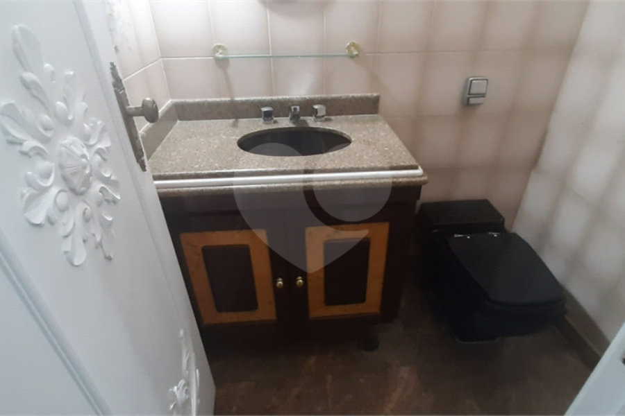 Sobrado à venda com 4 quartos, sendo 2 suítes, em Jardim França, São Paulo, SP