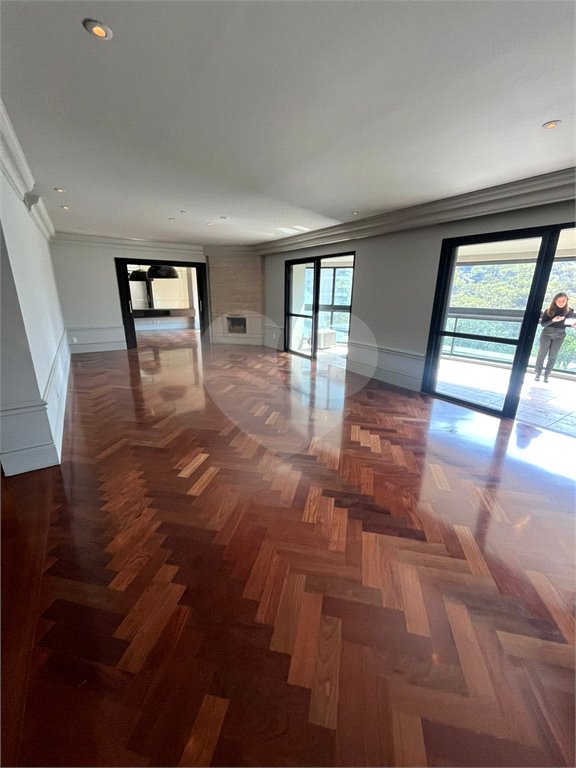 Apartamento para alugar com 4 suítes em Jardim Morumbi, São Paulo, SP