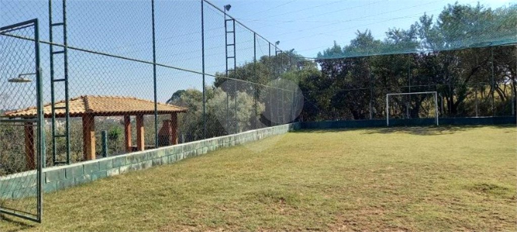 Terreno à venda no condomínio Bosque dos Cambarás, Valinhos - SP