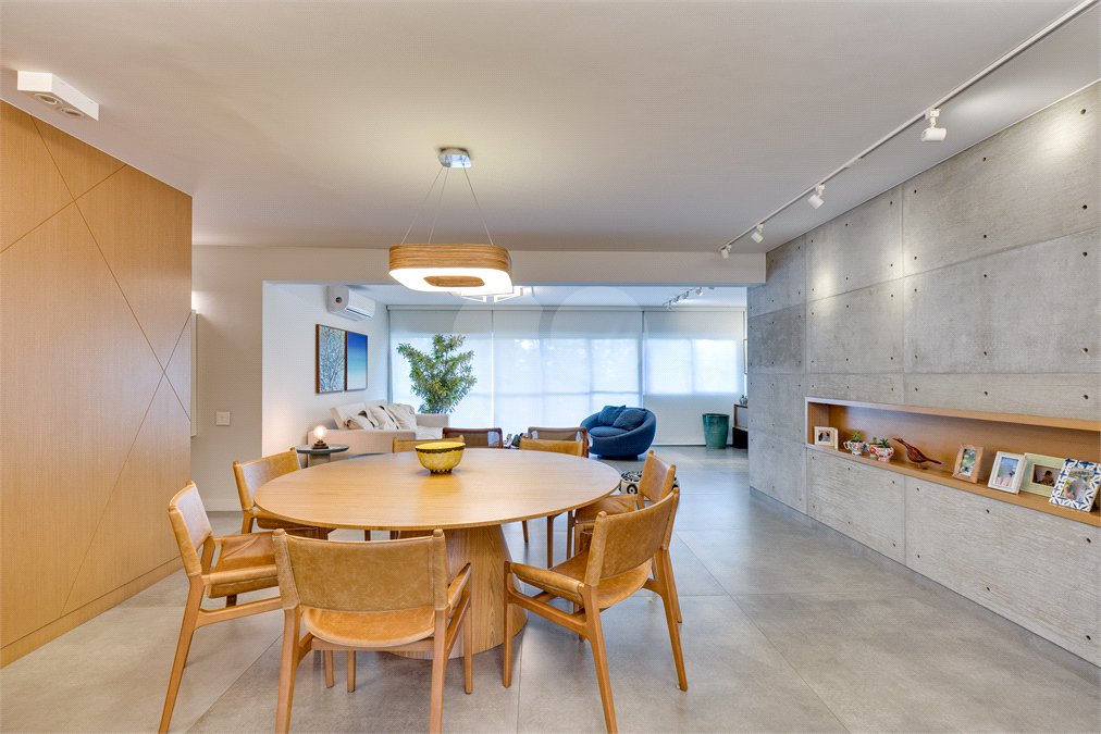 Apartamento à venda com 4 quartos, sendo 3 suítes, em Alto da Boa Vista, São Paulo, SP
