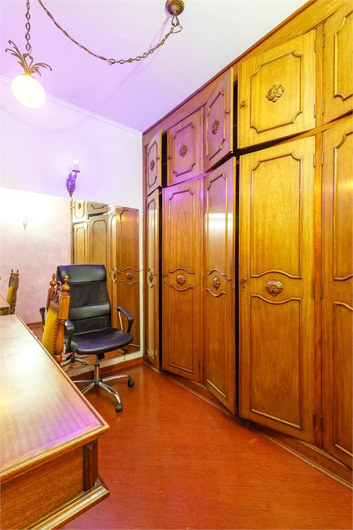 Casa à venda com 5 quartos, sendo 3 suítes, em Lapa, São Paulo, SP