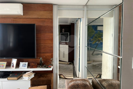 Cobertura à venda com 4 quartos, sendo 3 suítes, em Santana, São Paulo, SP