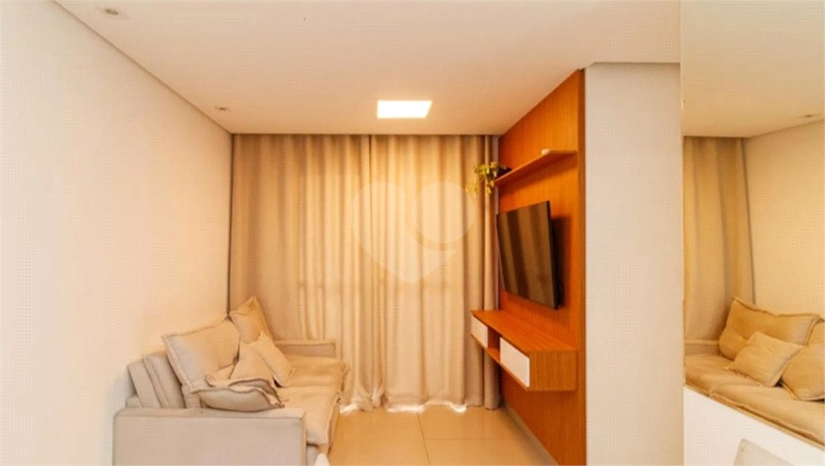 Apartamento à venda com 3 quartos, sendo 1 suíte,  em Vila Medeiros, São Paulo, SP