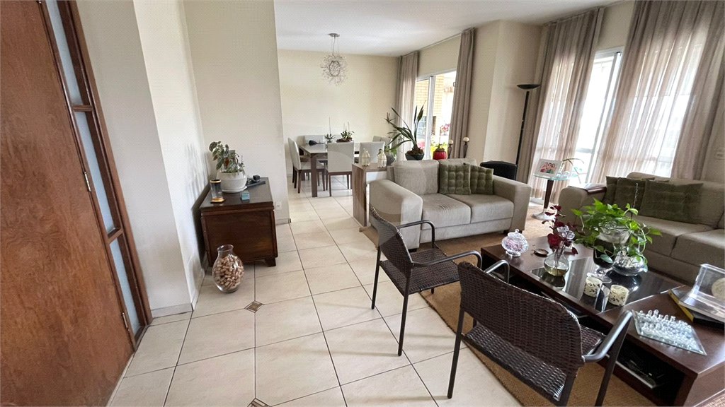 Apartamento à venda com 4 quartos, sendo 3 suítes, em Vila Andrade, São Paulo, SP