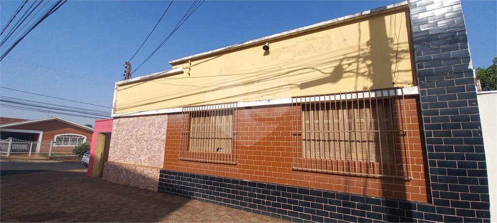 Casa Térrea à venda com 3 quartos em Ipiranga, Ribeirão Preto, SP