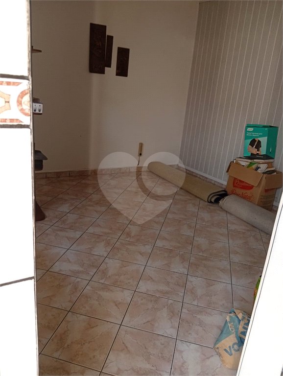 Casa Térrea à venda com 4 quartos, sendo 1 suíte, em Jardim Regina, São Paulo, SP