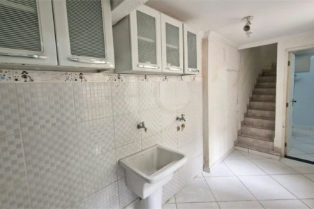 Casa em condomínio à venda em Vila Caputera, Mogi das Cruzes, SP