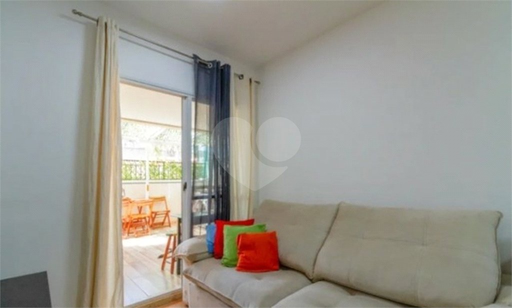 Apartamento à venda com 3 quartos, sendo 1 suíte, em Vila Guilherme, São Paulo, SP