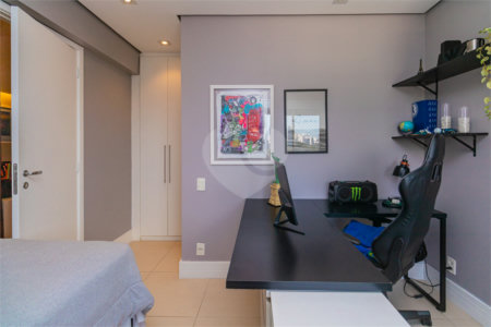 Apartamento à venda com 2 suítes em Jardim Marajoara, São Paulo, SP