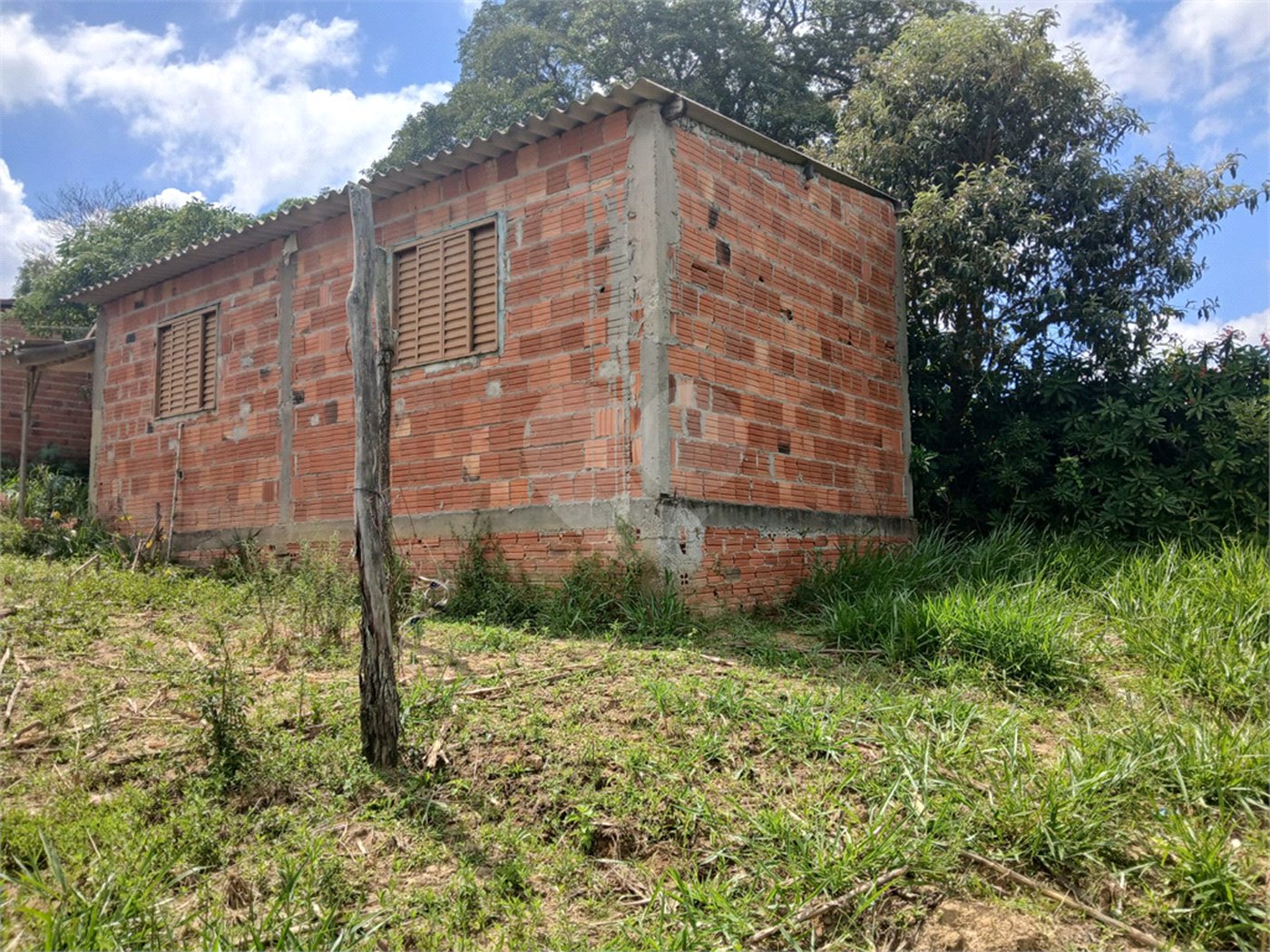 Terreno à venda com 1 quarto em Bairro Biscoito Duro, Itapetininga, SP