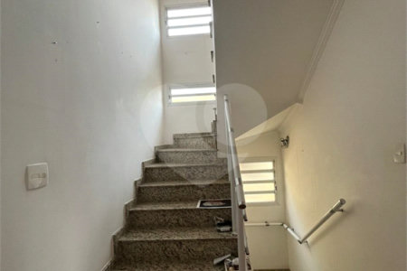 Sobrado à venda com 4 quartos, sendo 1 suíte,  em Vila Cordeiro, São Paulo, SP