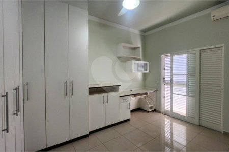 Sobrado para alugar com 3 quartos, sendo 1 suíte, em Altos do Jaraguá, Araraquara, SP