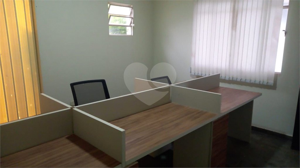 Casa à venda com 8 quartos, sendo 3 suítes,  no condomínio Terras de Santa Rosa, Salto - SP