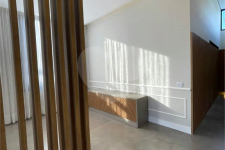 Casa à venda com 3 suítes no condomínio Residencial Granville, Atibaia - SP