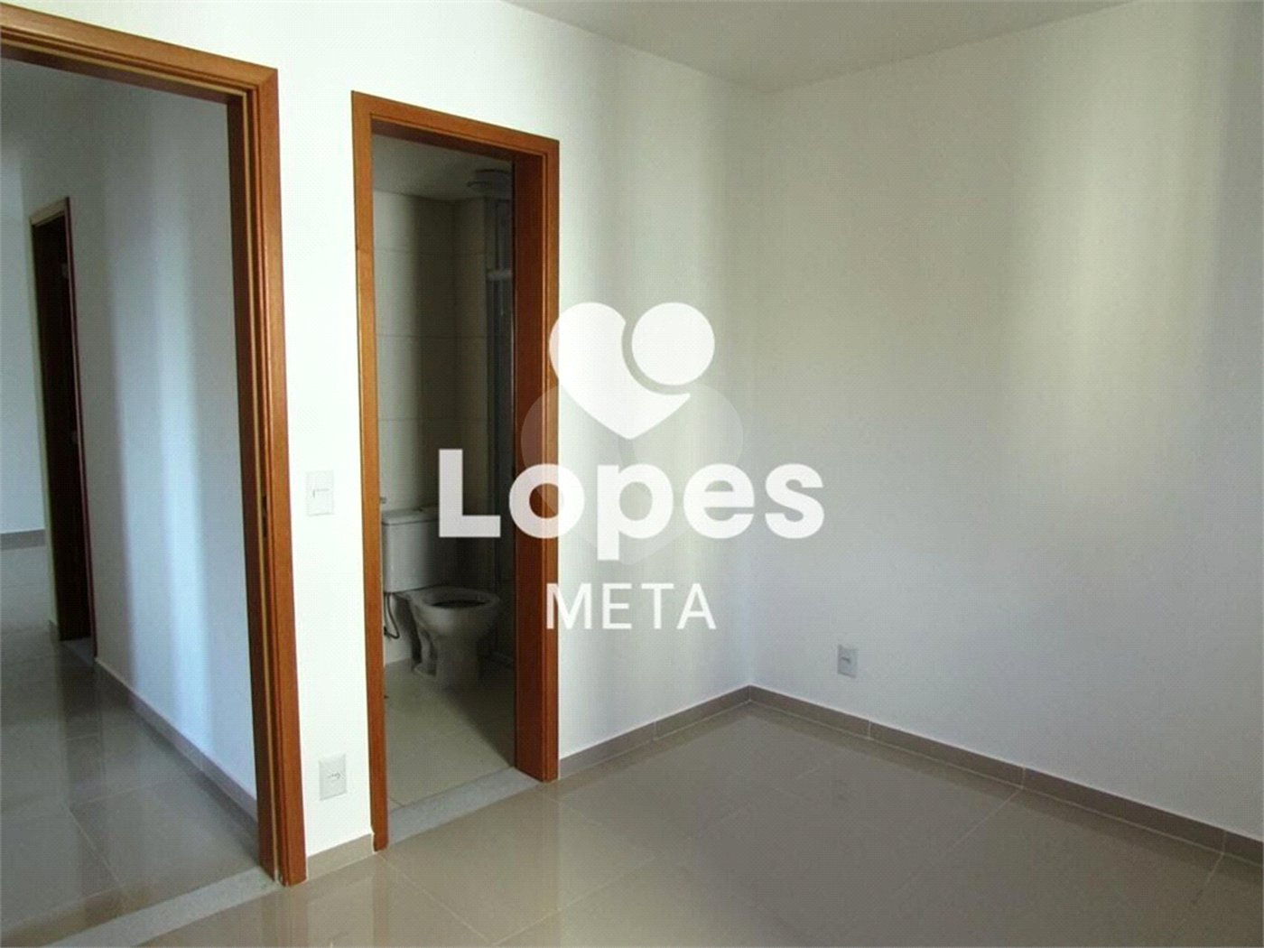 Apartamento à venda com 3 quartos, sendo 1 suíte, em Parque Residencial Aquarius, São José dos Campos, SP