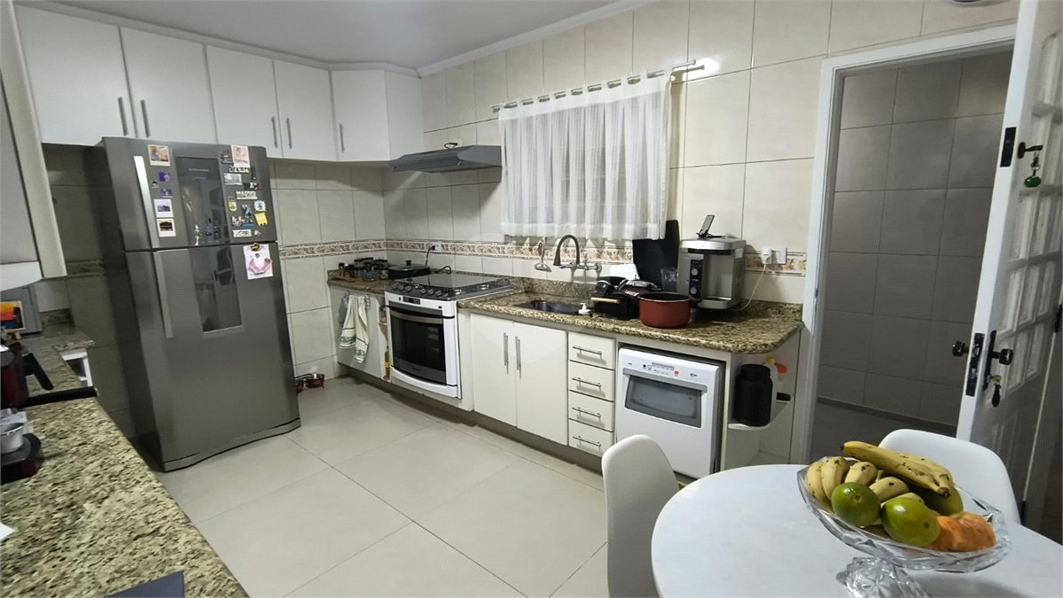 Sobrado à venda com 3 quartos, sendo 1 suíte, em Vila Medeiros, São Paulo, SP