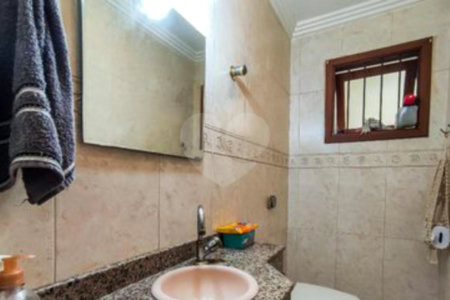 Casa à venda com 3 quartos, sendo 1 suíte,  em Vila Morse, São Paulo, SP