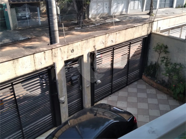 Sobrado à venda com 3 quartos, sendo 1 suíte,  em Parque São Domingos, São Paulo, SP