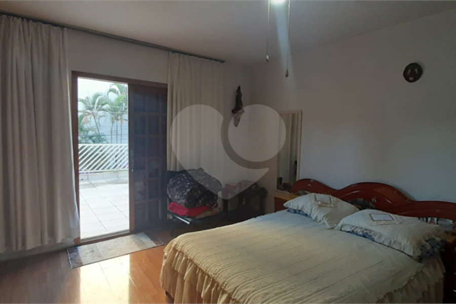 Sobrado à venda com 4 quartos em Santana, São Paulo, SP