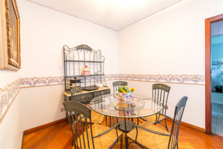 Casa à venda com 4 quartos, sendo 2 suítes, em Brooklin Paulista, São Paulo, SP