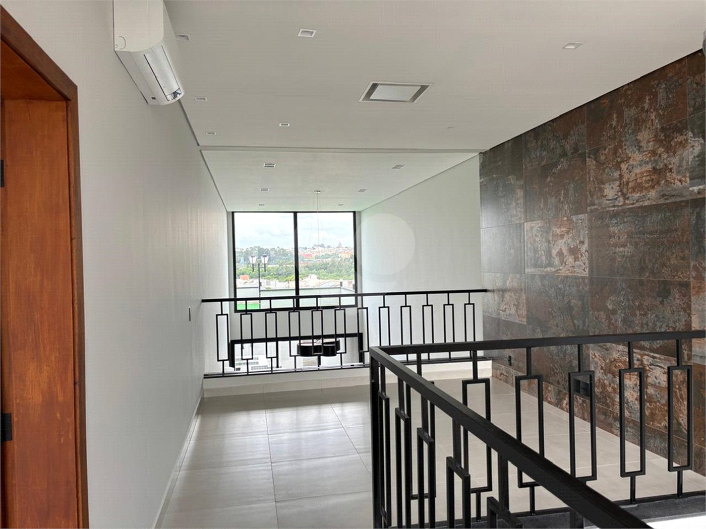 Casa à venda com 4 suítes no condomínio Residencial Costa das Areias, Salto - SP