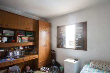 Sobrado à venda com 5 quartos em Parque Colonial, São Paulo, SP