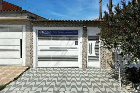 Sobrado à venda com 3 quartos em Jardim Suzanópolis, Suzano, SP