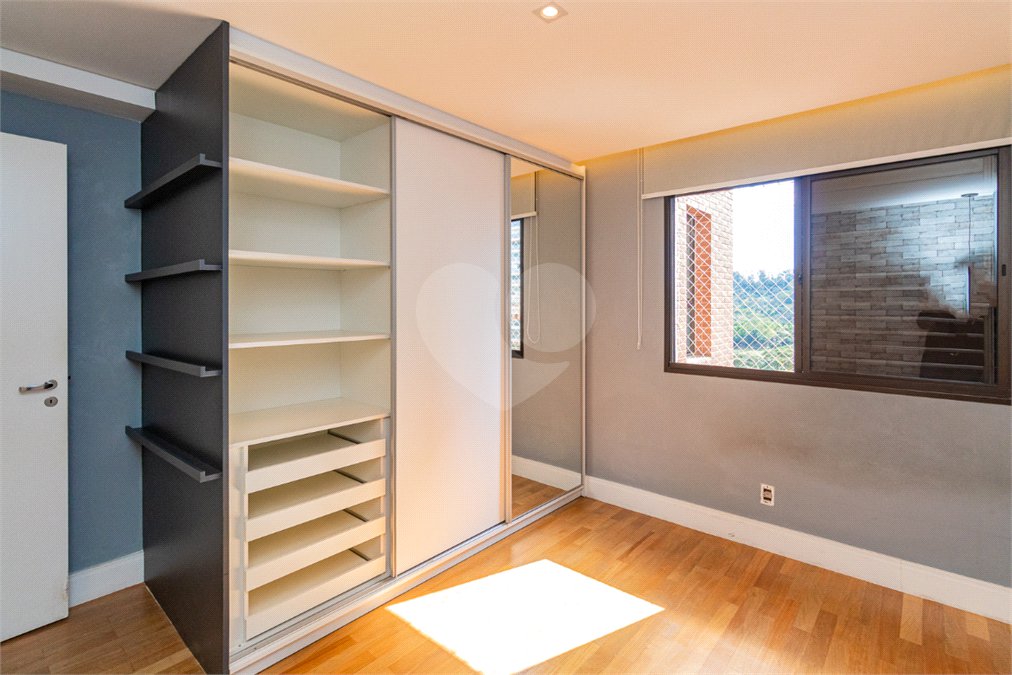 Apartamento à venda com 3 suítes em Granja Julieta, São Paulo, SP
