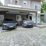 Casa à venda com 4 quartos, sendo 2 suítes, no condomínio Vila dos Ipês, São Paulo - SP
