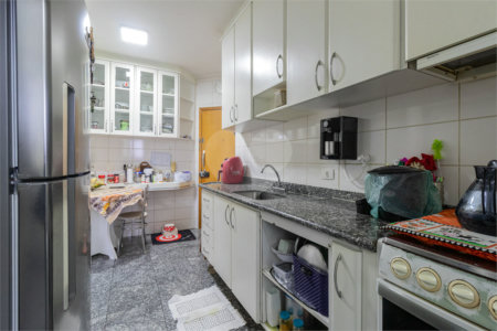 Apartamento à venda com 3 suítes em Vila Regente Feijó, São Paulo, SP