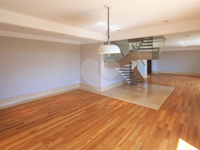 Duplex à venda ou para alugar com 5 suítes em Alto da Boa Vista, São Paulo, SP