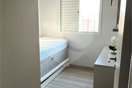 Apartamento para alugar com 3 quartos, sendo 1 suíte,  em Lar São Paulo, São Paulo, SP