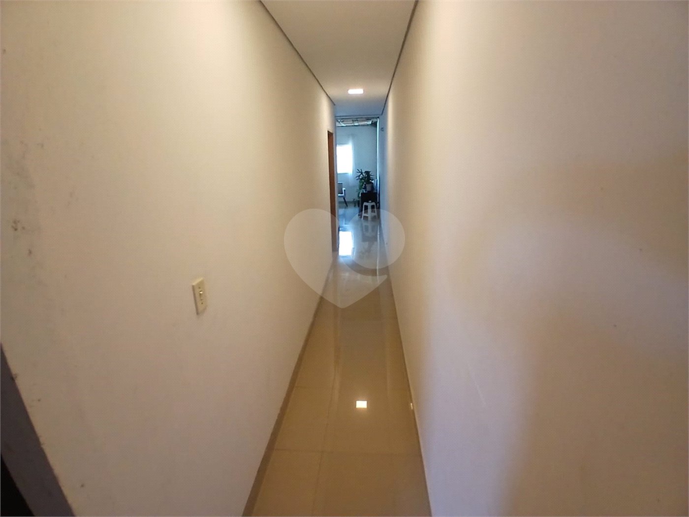 Casa à venda com 3 quartos, sendo 1 suíte,  em Mogi Moderno, Mogi das Cruzes, SP