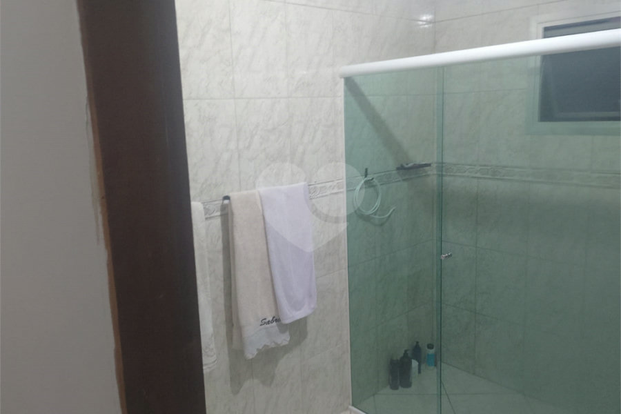 Sobrado à venda com 3 quartos em Jaraguá, São Paulo, SP