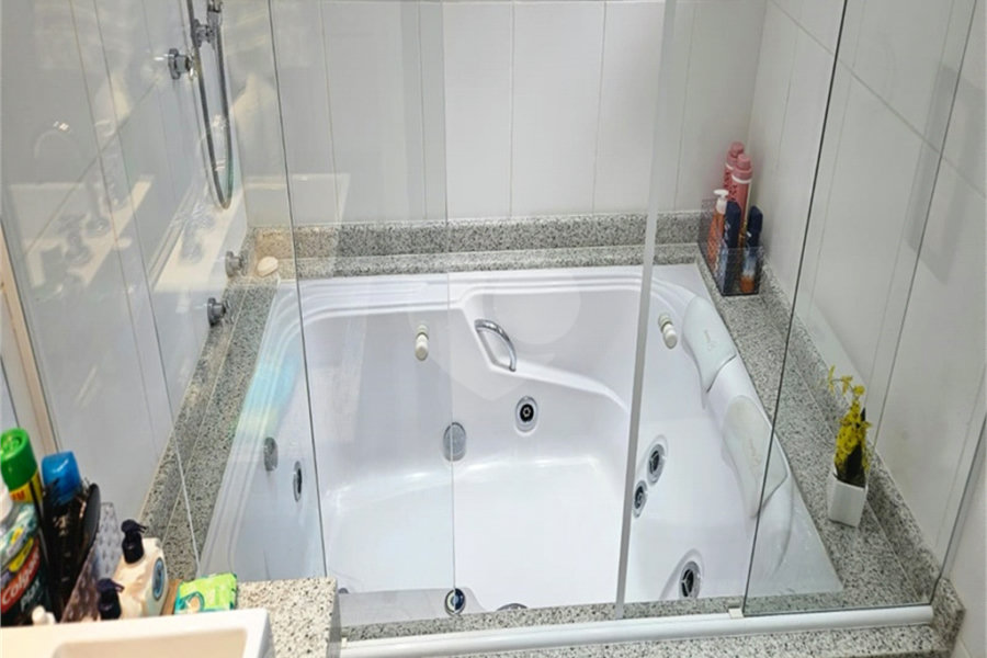 Cobertura à venda com 5 quartos, sendo 2 suítes, em Santana, São Paulo, SP